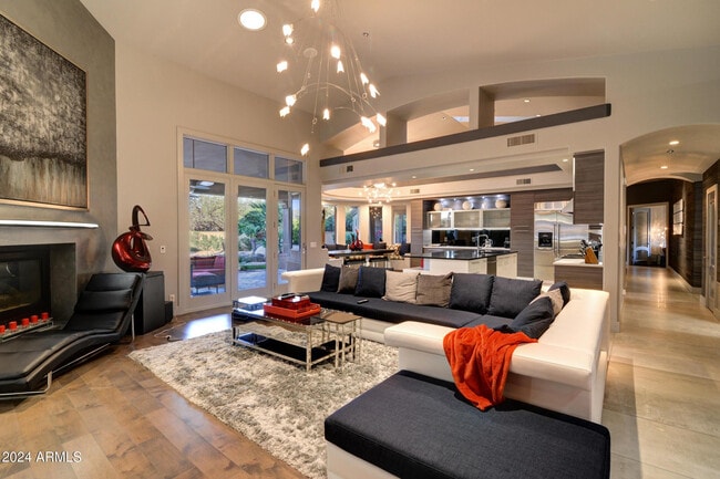 Building Photo - 10220 E Desert Cove Ave