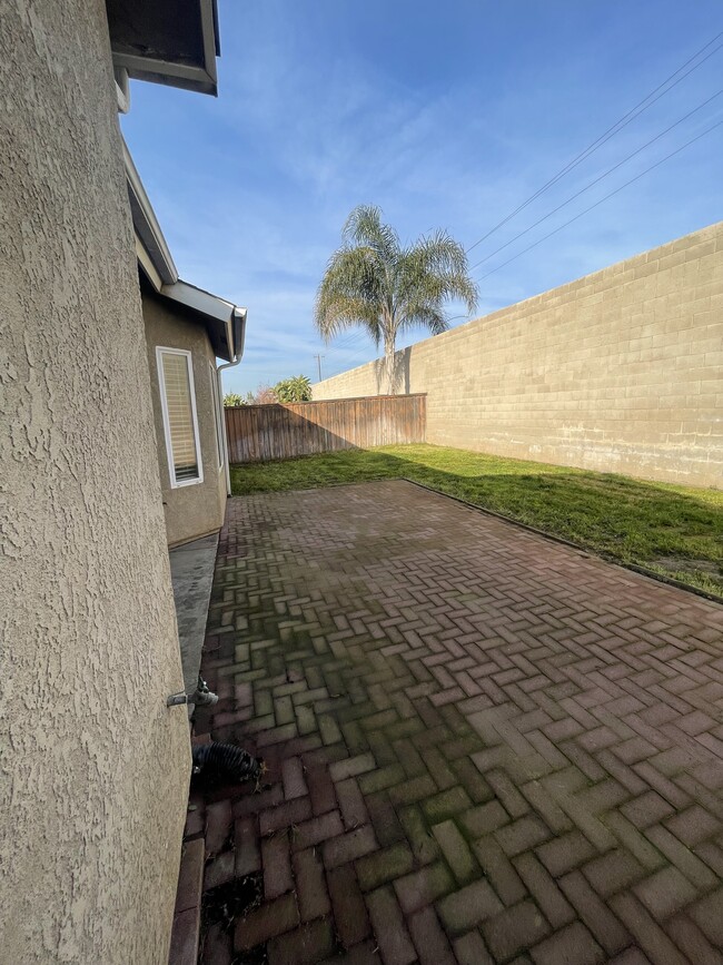 Backyard - 5648 W Millbrae Ave