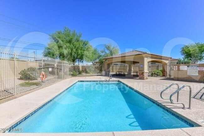 Building Photo - 12204 W Ocotillo Ln