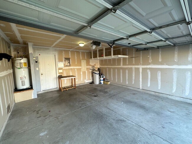 Building Photo - Beautiful Home in Stone Oak!