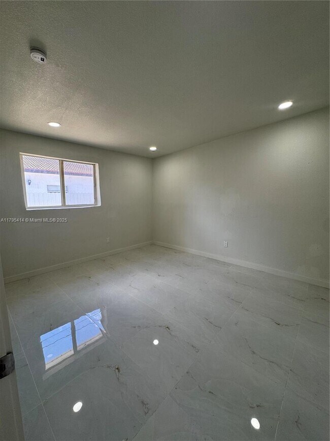 Building Photo - 10382 SW 177th St