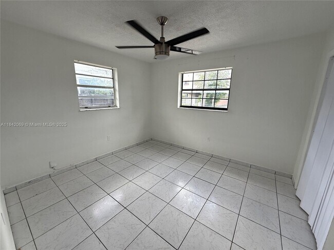 Building Photo - 2146 NW 18th Terrace