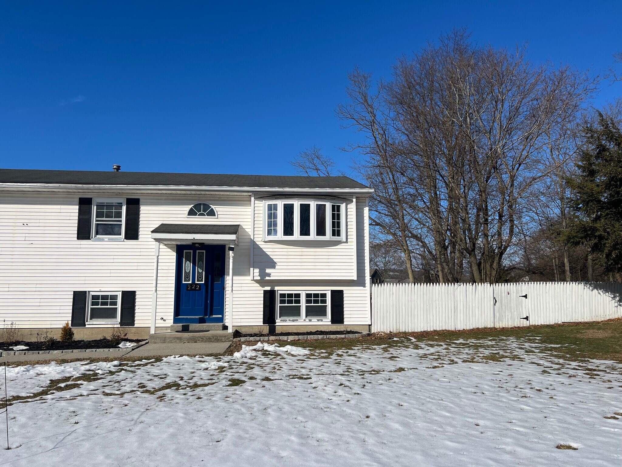 Building Photo - 222 Freida St