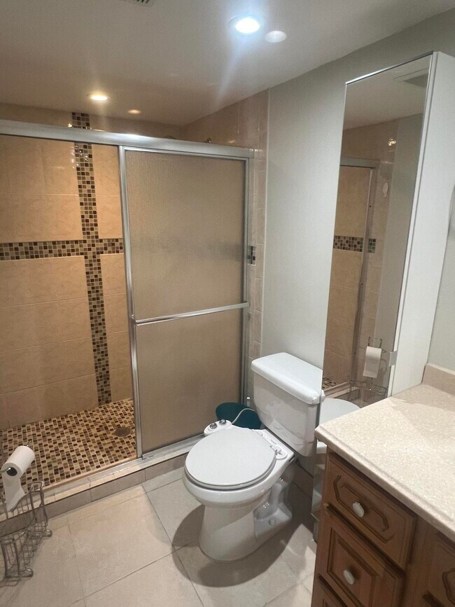 Building Photo - 632 Saxony Trail