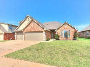 Building Photo - Spacious 4 Bed 2 Bath + Bonus Room In Edmond