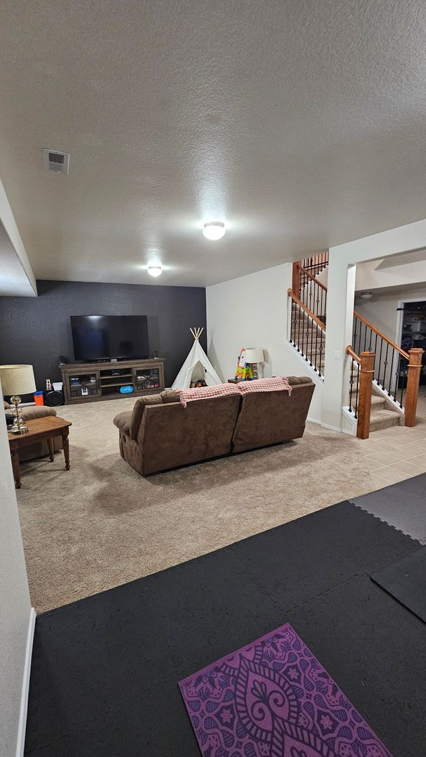 Building Photo - Beautiful 4 Bedroom Wolf Ranch Home