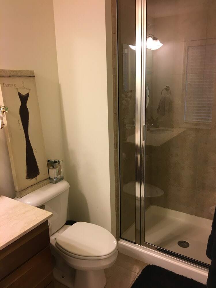 2nd Bedroom Bathroom - 524 Allard Pl
