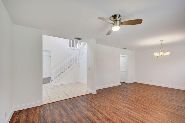 Building Photo - 12212 Sag Harbor Ct