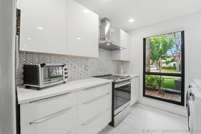 Building Photo - 505 Brackenwood Pl