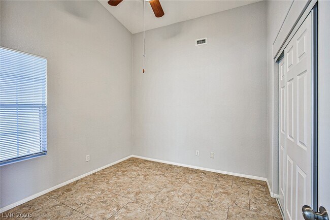 Building Photo - 3432 Meridale Dr