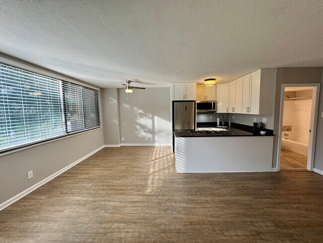 Building Photo - 2201 L St NW