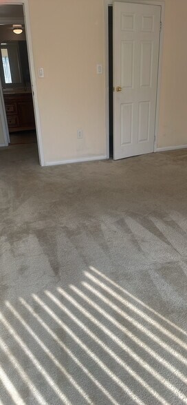 Building Photo - 8479 Greenbelt Rd