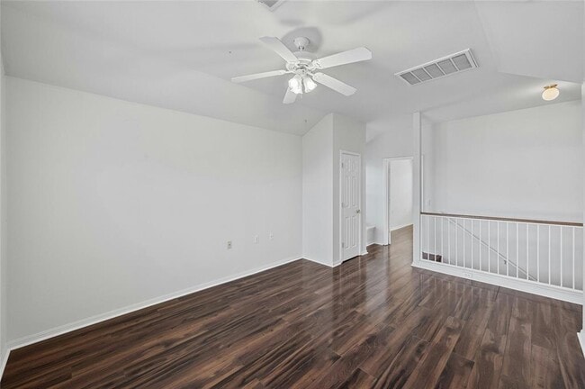 Building Photo - 410 Colonial Park Blvd