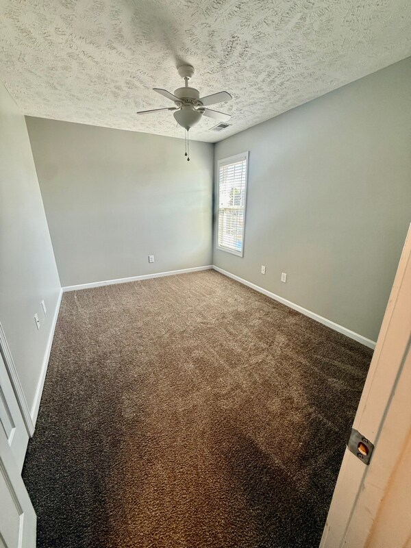 Building Photo - 2120 Yellowbrick Rd