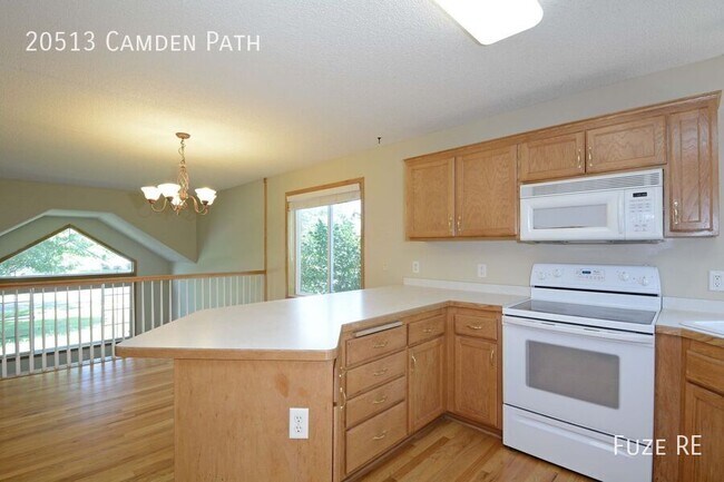Building Photo - 20513 Camden Path