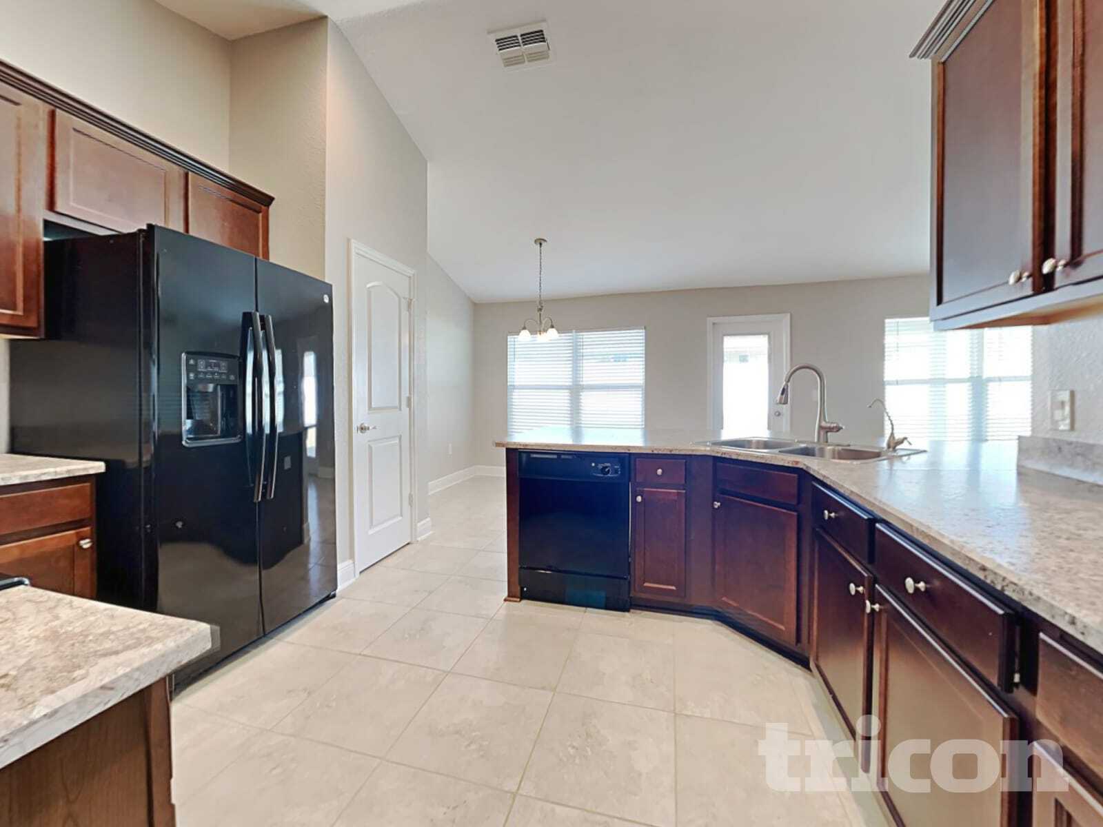 Building Photo - 1599 Lemon Ave