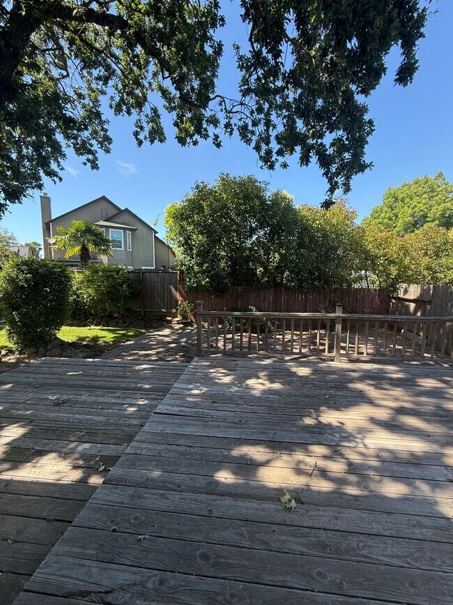 Building Photo - Beautiful 3-Bedroom, 2.5-Bath Home in Wind...