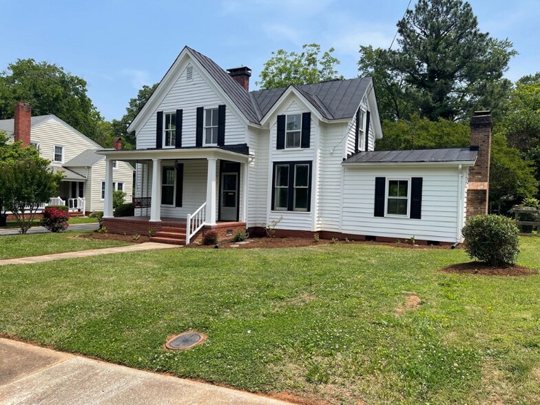 Primary Photo - 541 Boyd St