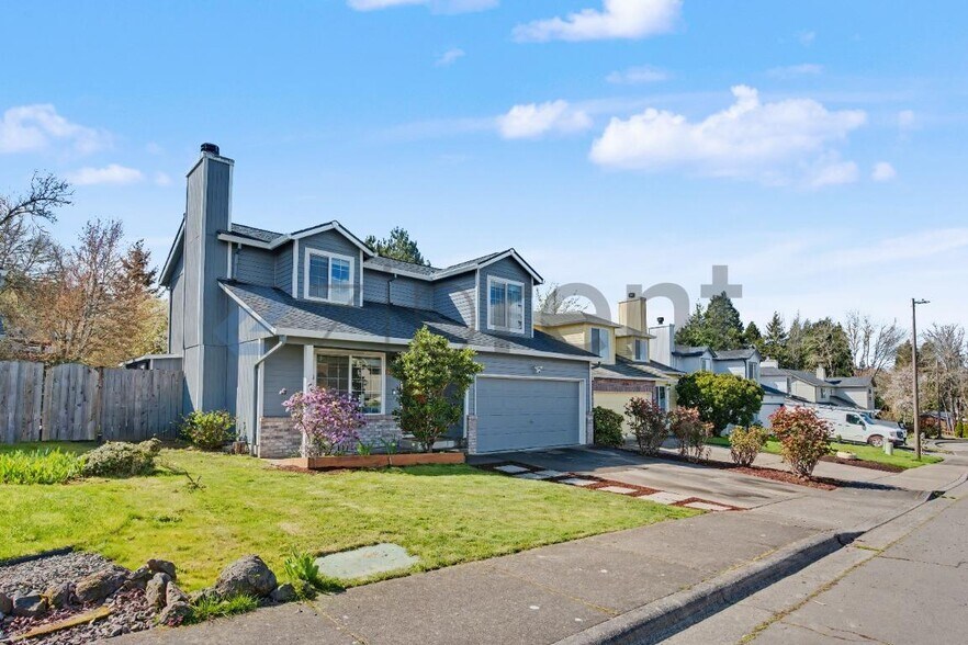 Building Photo - 19000 SW Strickland Dr