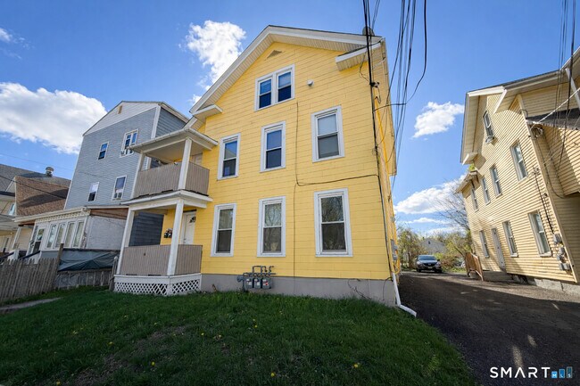 Building Photo - 96 Franklin St