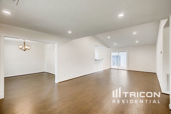 Building Photo - 8127 Twin Hills Dr