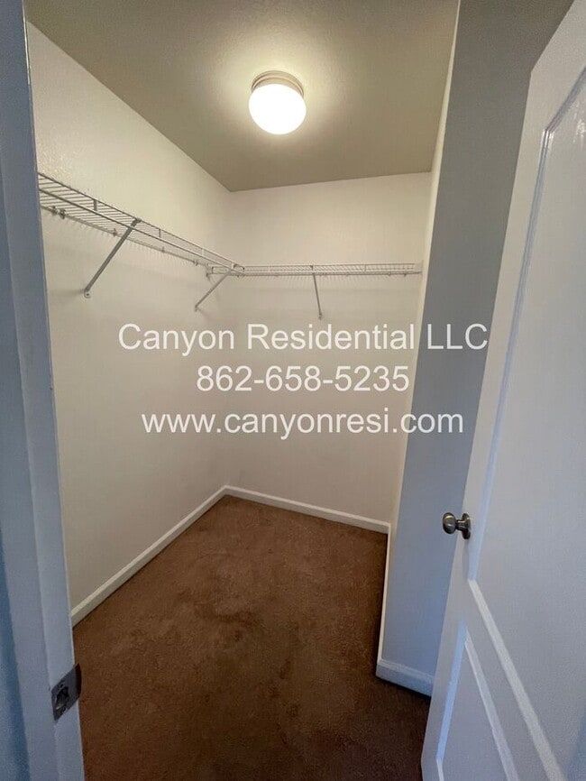 Building Photo - 177 Sagebrook Dr