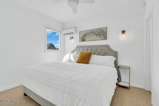 Building Photo - 903A Ocean Ave N