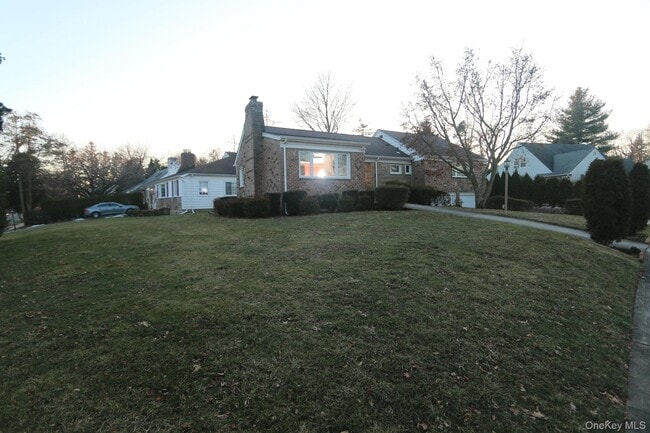 Building Photo - 2 Pell Terrace