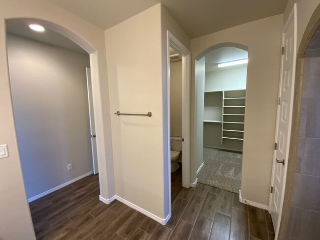 Building Photo - 4 Bedroom Single Story Home Available Near...