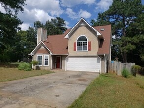 Building Photo - Charming Two-Story Home on a Corner Lot in Jonesboro