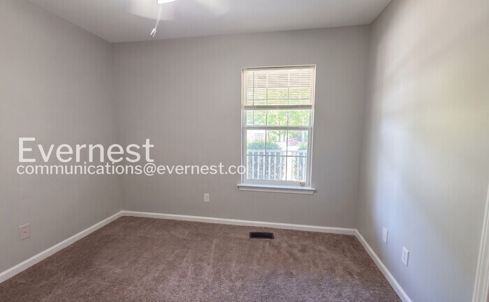 Building Photo - 120 Buckingham Cir