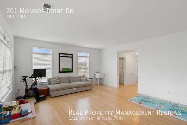 Building Photo - 201 Monroe Point Dr