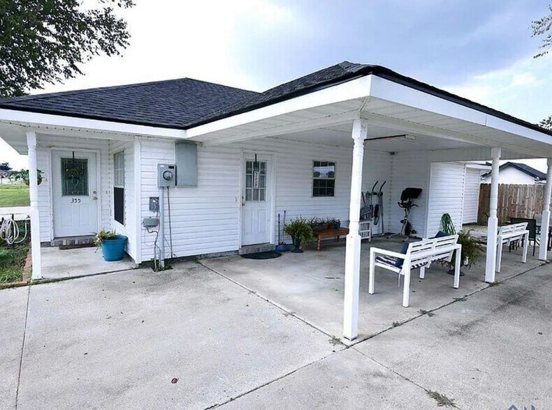Building Photo - 355 L Kirth Dr