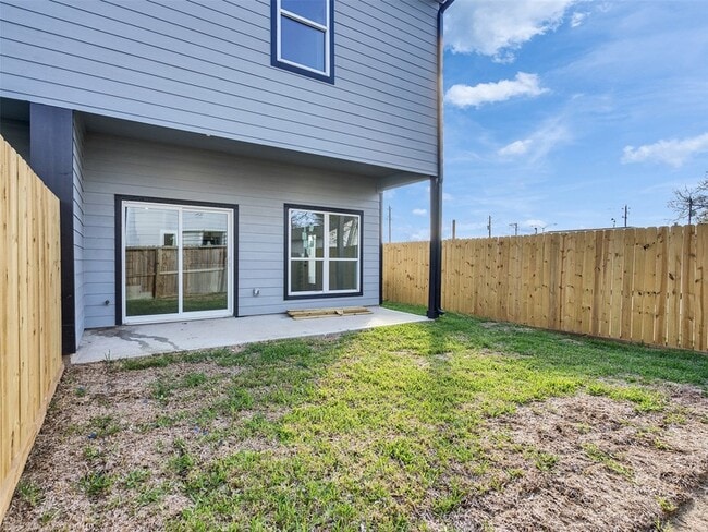 Building Photo - 4421 Reed Rd