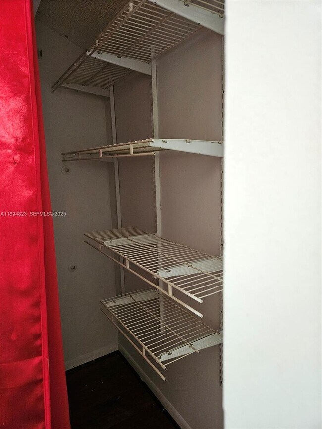 Building Photo - 2511 NW 56th Ave