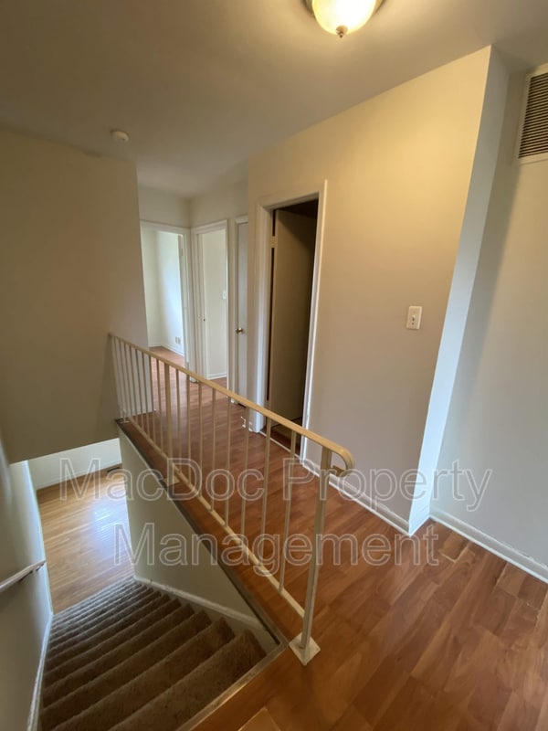 Building Photo - 2331 McClellan Ct