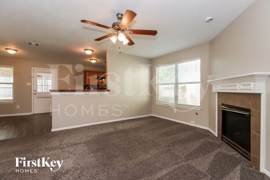 Building Photo - 20715 Sycamore Wood Dr