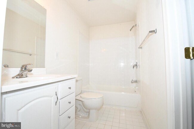 Building Photo - 13955 Lullaby Rd