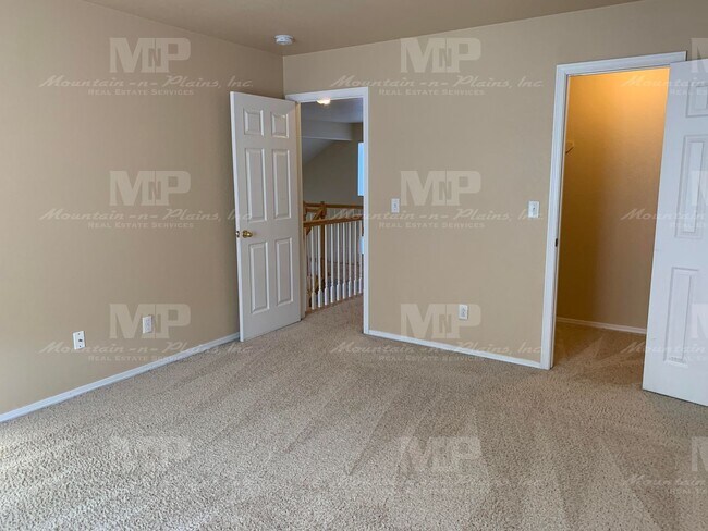 Building Photo - 714 Bentley Pl