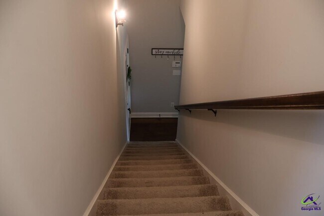 Building Photo - 214 Landings Pointe Ln