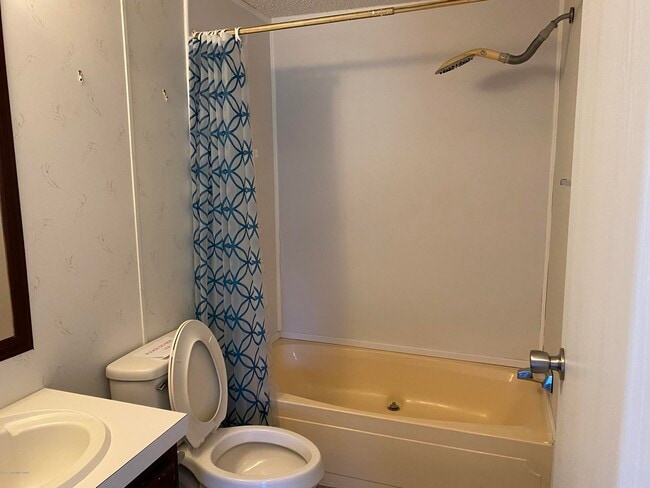 Building Photo - 1452 Turkey Creek Dr NE
