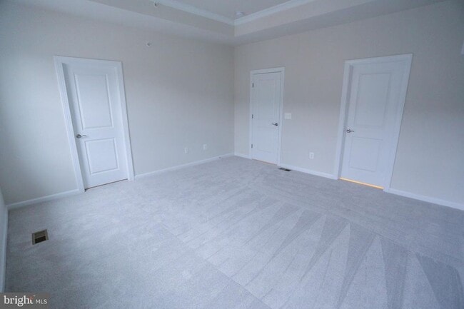 Building Photo - 45132 Kincora Dr