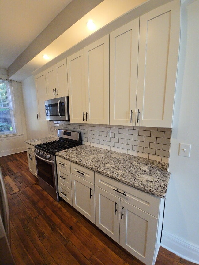 Building Photo - 322 Mulberry St