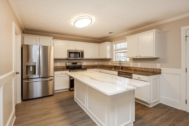 Building Photo - 1243 Blazing Ridge W SW