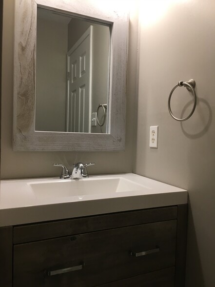 1st Floor Half Bath - 2110 Newport Lndg