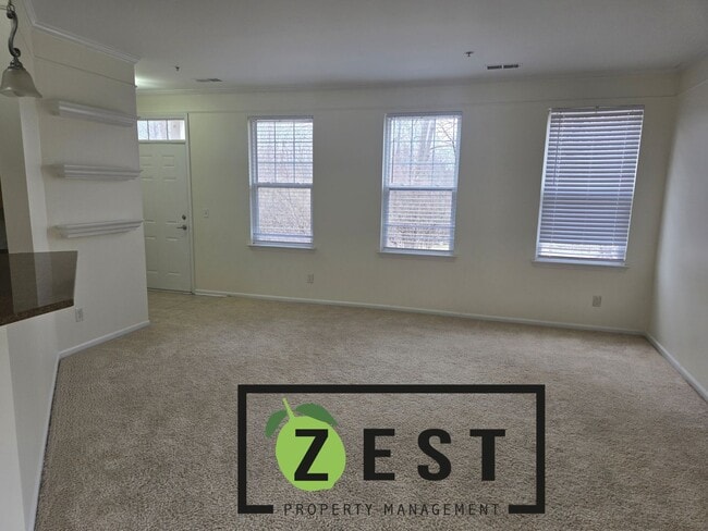 Building Photo - OPEN HOUSE- 5/21! 4PM-430PM! First floor 2 Bed 2 Bath Condo with tons of amenities!