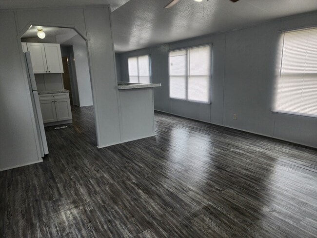 Building Photo - 1308 N Avenue J