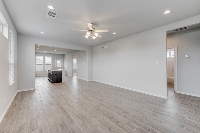 Building Photo - 10505 Stone Peak Dr