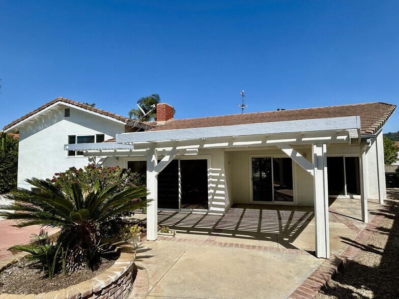Building Photo - 22525 Flamingo St