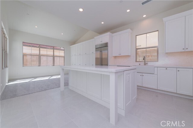 Building Photo - 120 Rimstone